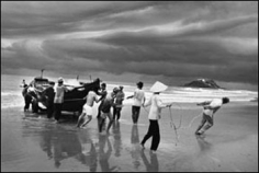 The beach of Vung Tau, Vietnam, 1995 Gelatin silver print, 20 x 24 inches